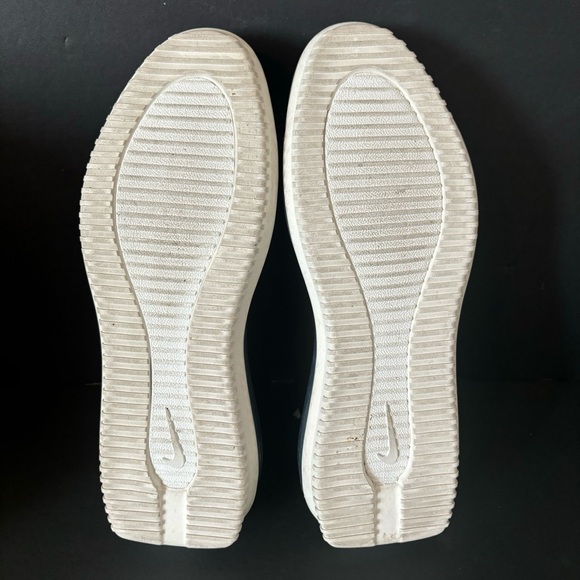 Nike Air Max FF 720 - Picture 7 of 9